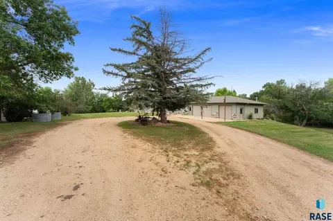 Exterior - 25876 481st Ave, Brandon, SD 57005 photo 1 of 15