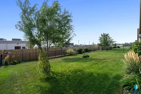 Exterior - 145 Devitt Dr, Harrisburg, SD 57032 photo 6 of 8