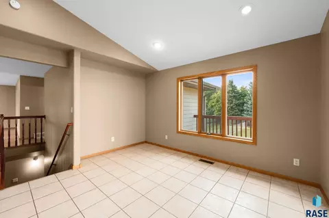 Living - 104 E 9th St, Crooks, SD 57020 photo 6 of 10