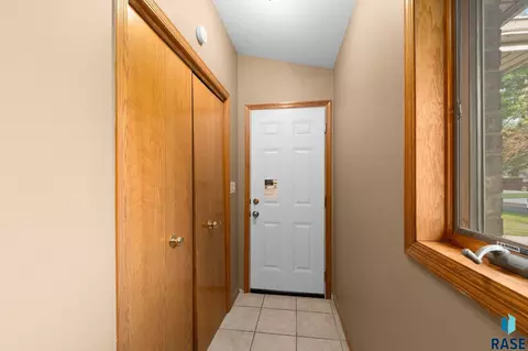 Entry Way - 104 E 9th St, Crooks, SD 57020 photo 3 of 3
