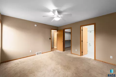 Bedroom - 104 E 9th St, Crooks, SD 57020 photo 3 of 9
