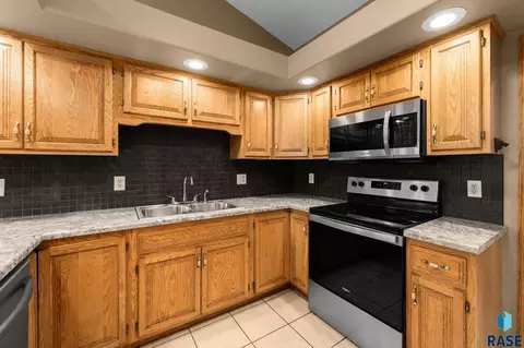 Kitchen - 104 E 9th St, Crooks, SD 57020 photo 5 of 5