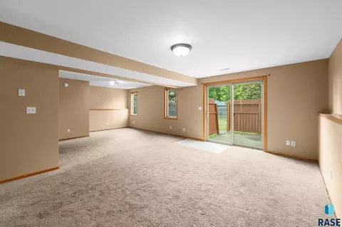 Living - 104 E 9th St, Crooks, SD 57020 photo 10 of 10