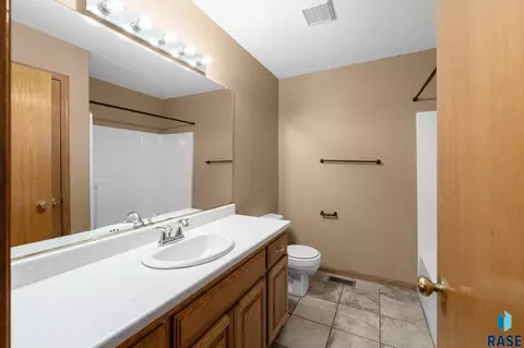 Bath - 104 E 9th St, Crooks, SD 57020 photo 2 of 5
