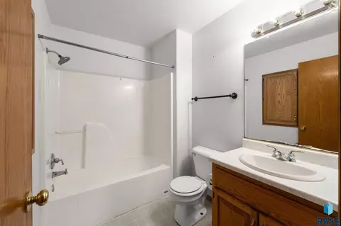 Bath - 104 E 9th St, Crooks, SD 57020 photo 1 of 5