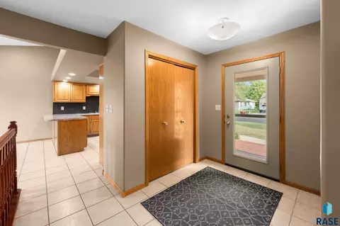 Entry Way - 104 E 9th St, Crooks, SD 57020 photo 1 of 3