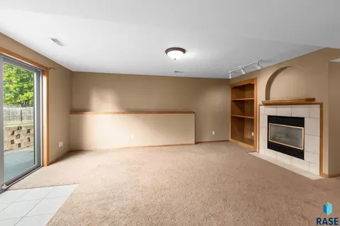 Living - 104 E 9th St, Crooks, SD 57020 photo 8 of 10