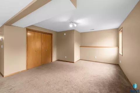 Bedroom - 104 E 9th St, Crooks, SD 57020 photo 6 of 9
