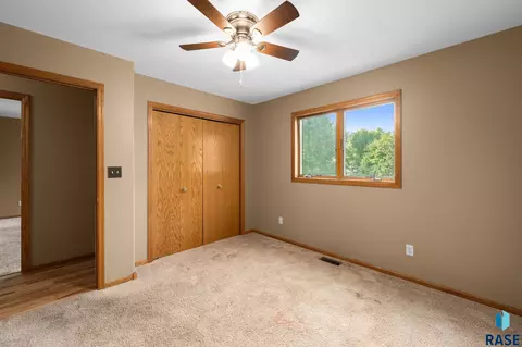 Bedroom - 104 E 9th St, Crooks, SD 57020 photo 5 of 9