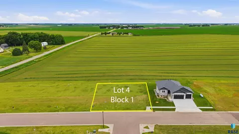 1401 Castle St, Larchwood, IA 51241