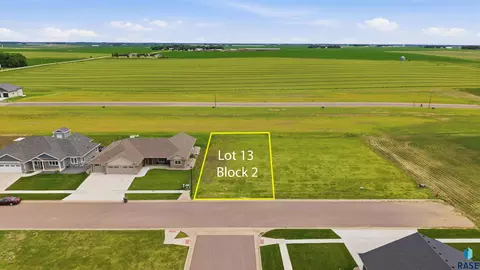 1501 Willard Ln, Larchwood, IA 51241