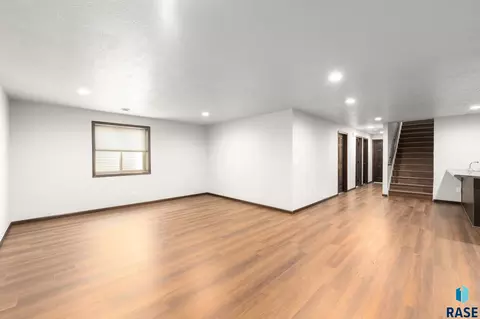 Living - 1529 E Gold Dust St, Sioux Falls, SD 57104 photo 3 of 3