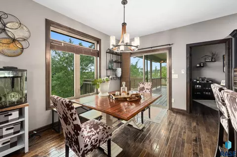 Dining - 1005 Andrew Dr, Crooks, SD 57020 photo 2 of 2