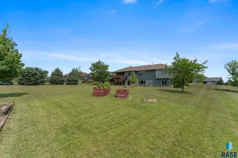 Exterior - 1005 Andrew Dr, Crooks, SD 57020 photo 24 of 26
