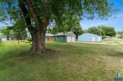 Exterior - 109 10th St E, Jasper, MN 56144 photo 7 of 7