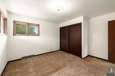 Bedroom - 109 10th St E, Jasper, MN 56144 photo 6 of 6