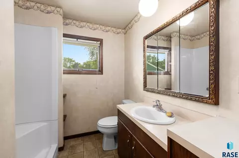 Bath - 109 10th St E, Jasper, MN 56144 photo 1 of 3