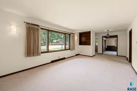 Living - 109 10th St E, Jasper, MN 56144 photo 1 of 2