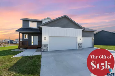 6304 S Dublin Ave, Sioux Falls, SD 57106