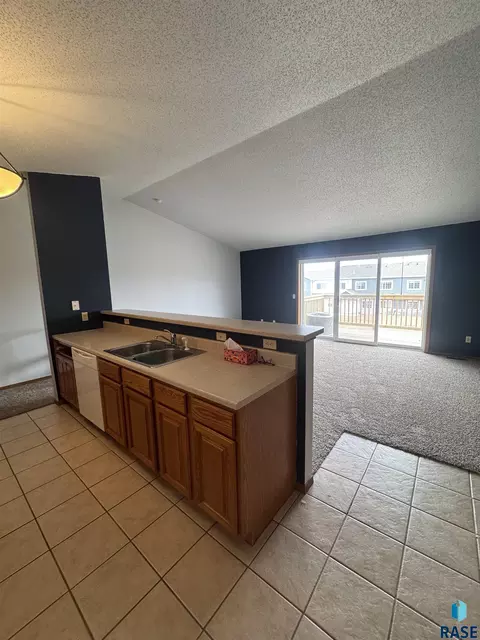 Kitchen - 4620 E 3rd St # 8, Sioux Falls, SD 57110 photo 6 of 6