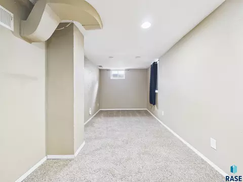 Other - 2105 S Duluth Ave, Sioux Falls, SD 57105 photo 3 of 5