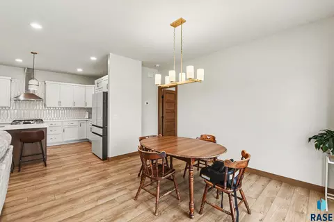 Dining - 1001 S Moonlight Cir, Brandon, SD 57005 photo 1 of 2