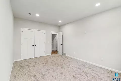 Bedroom - 1001 S Moonlight Cir, Brandon, SD 57005 photo 6 of 7