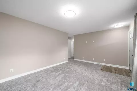 Living - 5604 S Drexel Dr, Sioux Falls, SD 57106 photo 4 of 6