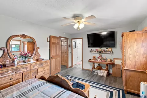 Bedroom - 521 E Lightner Ave, Salem, SD 57058 photo 1 of 5