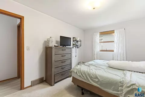 Bedroom - 2313 E 17th St, Sioux Falls, SD 57103 photo 1 of 6