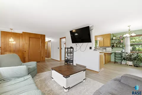 Living - 2313 E 17th St, Sioux Falls, SD 57103 photo 2 of 3
