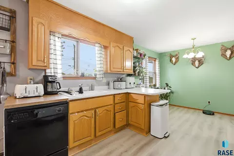 Kitchen - 2313 E 17th St, Sioux Falls, SD 57103 photo 1 of 9