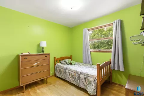 Bedroom - 2313 E 17th St, Sioux Falls, SD 57103 photo 6 of 6