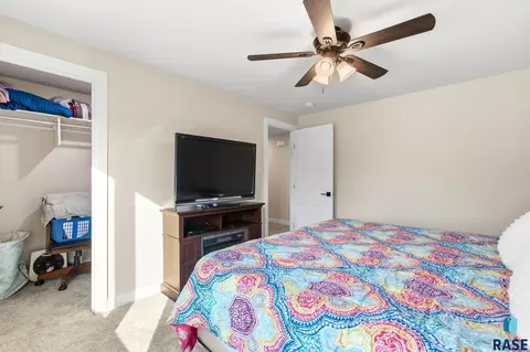 Bedroom - 5600 E Daybreak Cir, Sioux Falls, SD 57110 photo 8 of 12