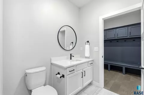 Bath - 5600 E Daybreak Cir, Sioux Falls, SD 57110 photo 6 of 10