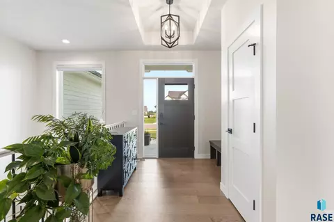 Entry Way - 5600 E Daybreak Cir, Sioux Falls, SD 57110 photo 1 of 4
