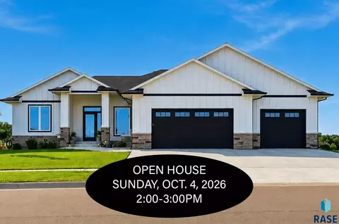 5600 E Daybreak Cir, Sioux Falls, SD 57110