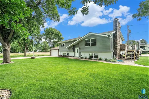 3800 S Ellis Rd, Sioux Falls, SD 57106