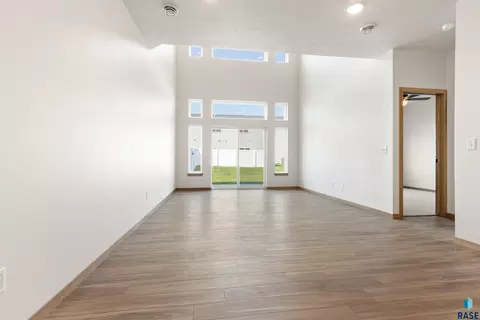 Living - 2402 E Jetty Pl, Sioux Falls, SD 57108 photo 2 of 3