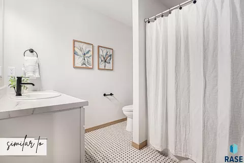 Bath - 2402 E Jetty Pl, Sioux Falls, SD 57108 photo 2 of 2