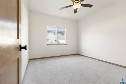 Bedroom - 2402 E Jetty Pl, Sioux Falls, SD 57108 photo 5 of 5