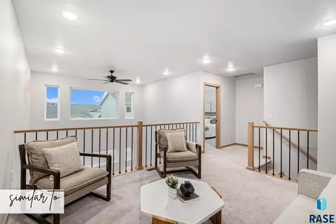 Entry Way - 2402 E Jetty Pl, Sioux Falls, SD 57108 photo 1 of 1