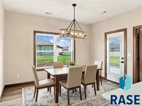 Dining - 5004 E 65th St, Sioux Falls, SD 57108 photo 1 of 3