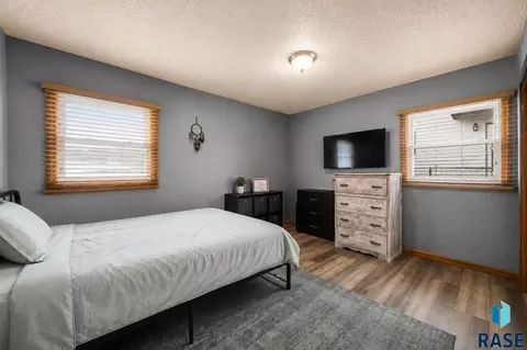 Bedroom - 3609 E 3611 E 18th St, Sioux Falls, SD 57103 photo 3 of 3