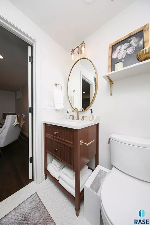 Bath - 2209 S Main Ave, Sioux Falls, SD 57105 photo 2 of 5