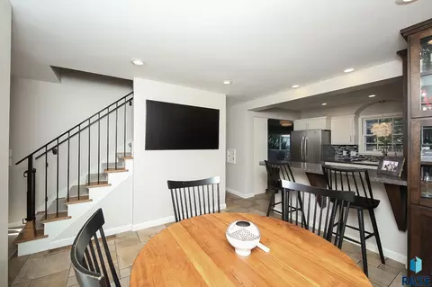 Dining - 2209 S Main Ave, Sioux Falls, SD 57105 photo 1 of 4