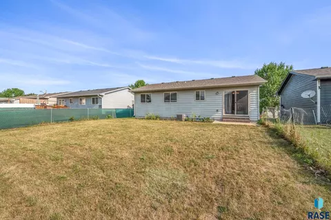 1301 E 70th St N, Sioux Falls, SD 57104 photo 24