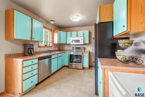1301 E 70th St N, Sioux Falls, SD 57104 photo 12