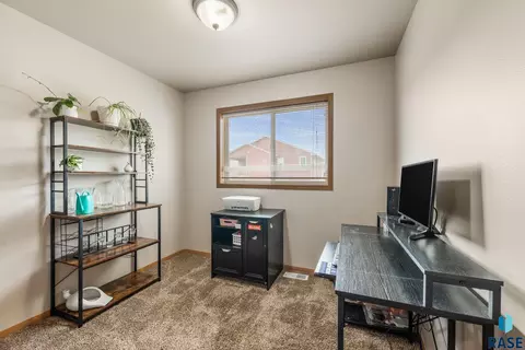 1301 E 70th St N, Sioux Falls, SD 57104 photo 17