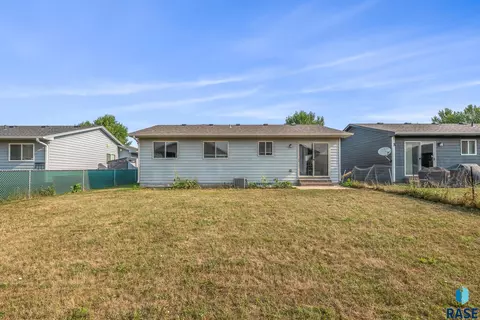 1301 E 70th St N, Sioux Falls, SD 57104 photo 25